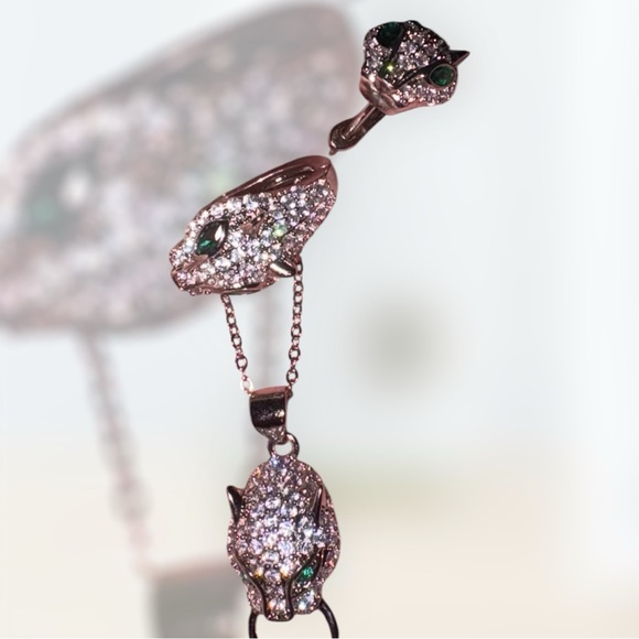 Silver Panther Head Necklace & Matching Earrings Set with Emerald Green Eyes - Picture 3 of 5